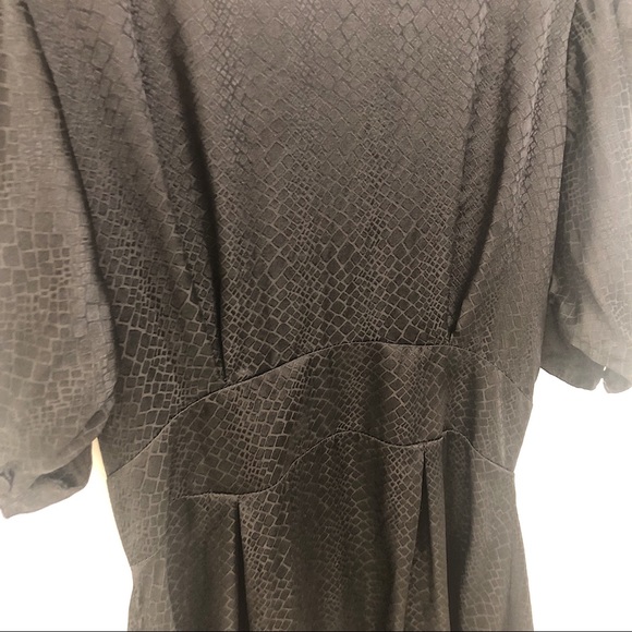 After Pant’s Snake Pattern Black Silky Ruffle Flowy Dress - Picture 4 of 8